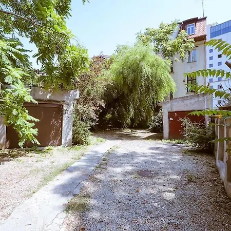 Old Town Bohemian With Terrace * Βουκουρέστι