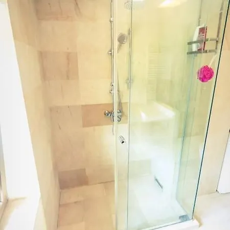 Old Town Bohemian With Terrace * Bukareszt