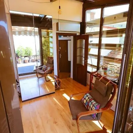 Old Town Bohemian With Terrace Apartment