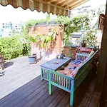 아파트 Old Town Bohemian With Terrace 부쿠레슈티